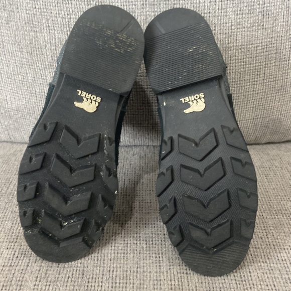 Sorel youth Chelsea dress boot size 1 black suede slightly metallic black - Picture 6 of 7